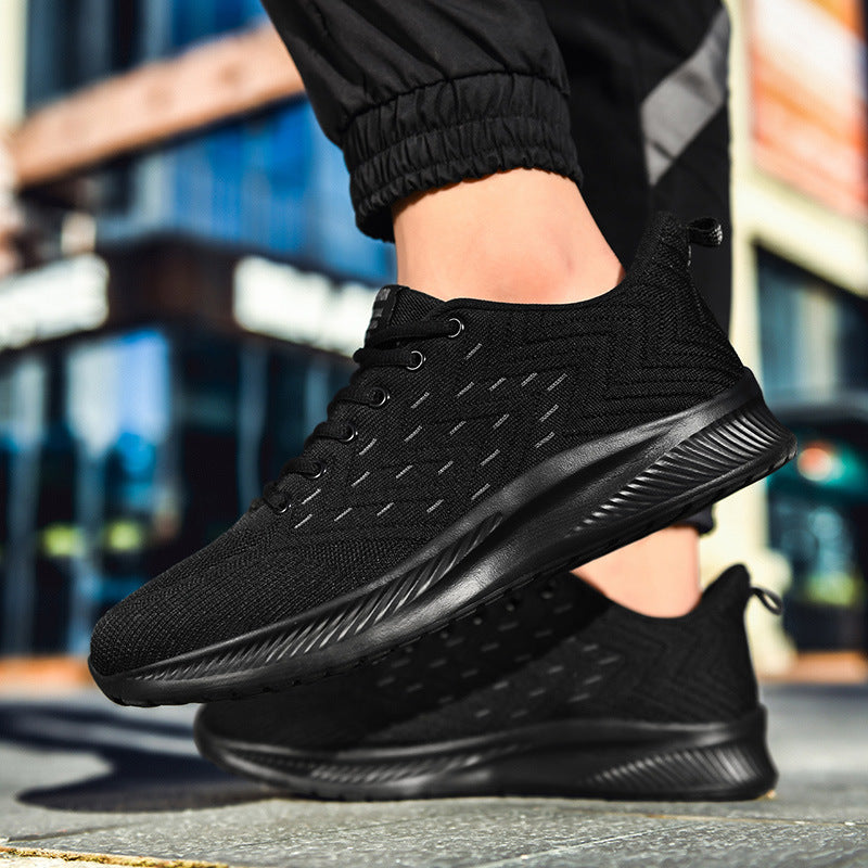 Black Featherlight Construction: Ultra-lightweight design reduces fatigue on long runs